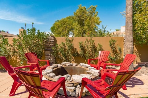 Sereno Ranch by AvantStay Sleeps 16 Outdoor BarKitchen Pool Fire Pit Hot Tub Villa in McCormick Ranch