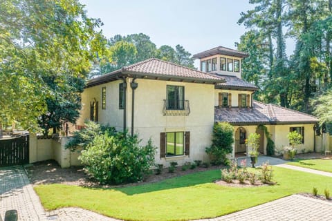 Villa Flora House in Sandy Springs