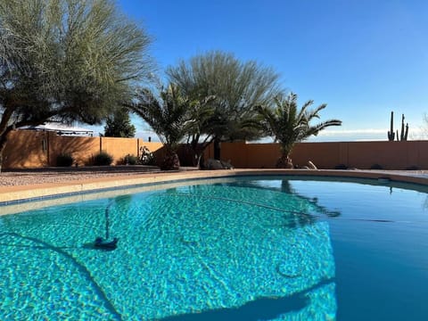 Spacious Fountain Hills home with heated pool House in Fountain Hills