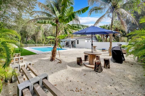 Farmhouse Miami Villa in Everglades