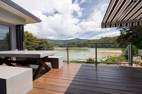 Patio, View (from property/room), Balcony/Terrace, Balcony/Terrace, Mountain view