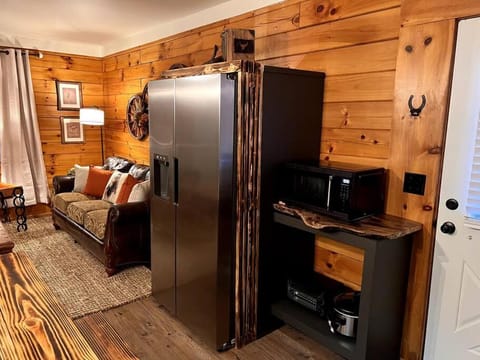 The Horse Cabin at Natural State Cabins House in Hot Springs