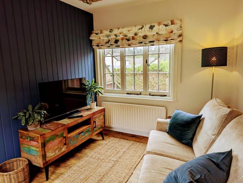 The Pack Horse Exmoor National Park Allerford Riverside Cottage & Apartments Apartment in West Somerset District