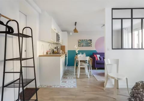 Dining area, kitchen