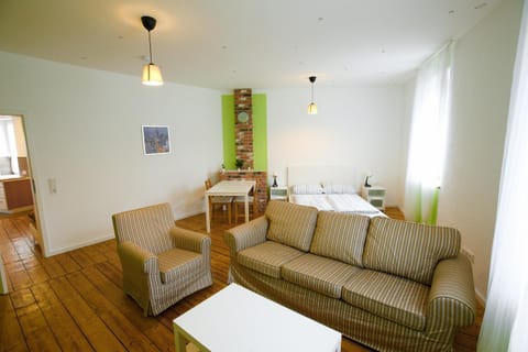 Bed, Living room, Photo of the whole room, Seating area, Bedroom