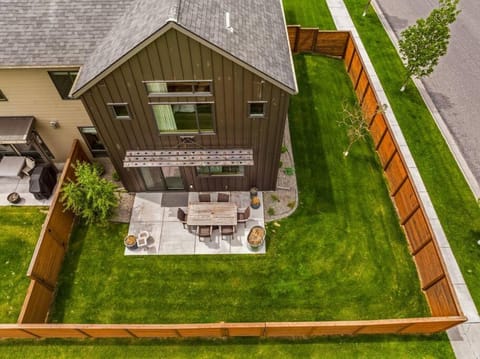 Luxury Mountain View Townhome - Rosa Way North House in Bozeman