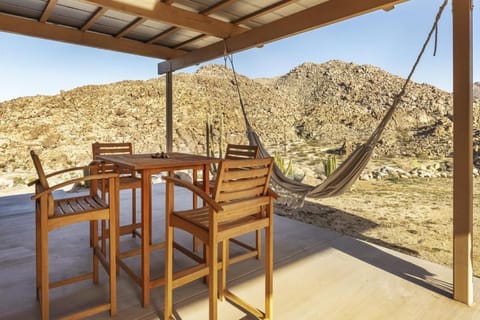 Rock Box - Modern Adobe Nestled in the Boulders Above Coyote Hol home House in Joshua Tree