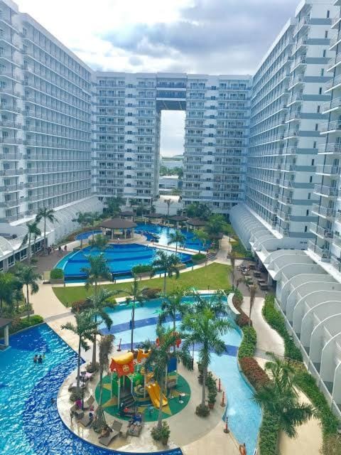 Shell Residences C15 Shortwalk Sm Mall Of Asia/Airport Condo in Pasay