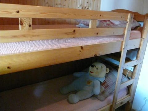 bunk bed