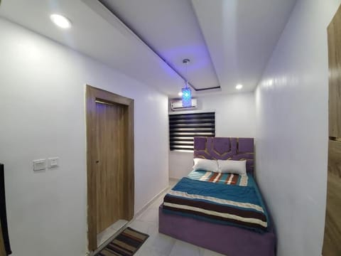 Dinero Rose-2 Bedroom Apartment Condo in Lagos