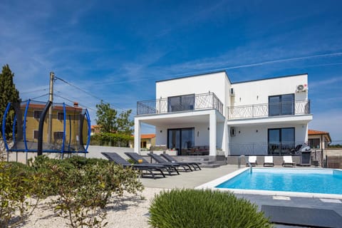 Villa Angie in Central Istria with private Pool for 10 persons Villa in Vodnjan