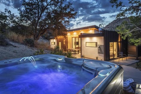 A Little Tish - Secluded Stargazers Getaway home Casa in Yucca Valley