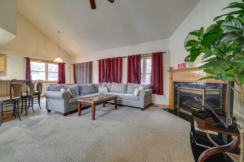 Poconos Vacation Rental with Pool and Game Room Haus in Coolbaugh Township