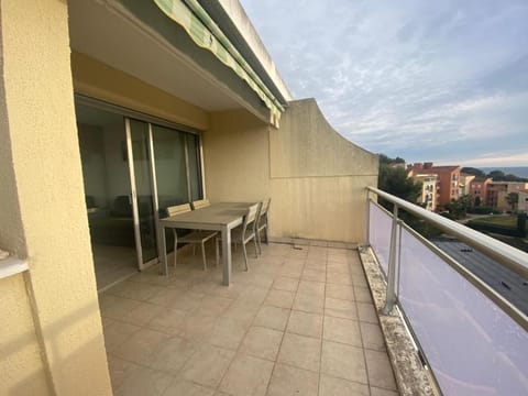 Baie des Anges YourHostHelper Apartment in La Ciotat