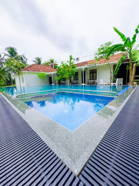 Pool view, Swimming pool