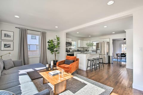 Sleek and Sunny Decatur Home Near Dtwn Atlanta! Haus in Candler-McAfee