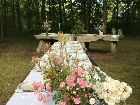 Garden, Dining area