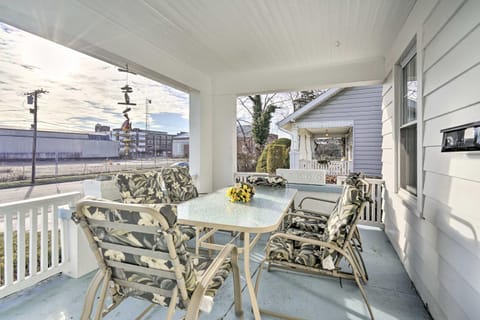 Allenhurst Abode with Porch and Central Location! House in Allenhurst