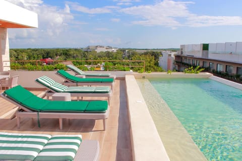 Balcony/Terrace, Swimming pool