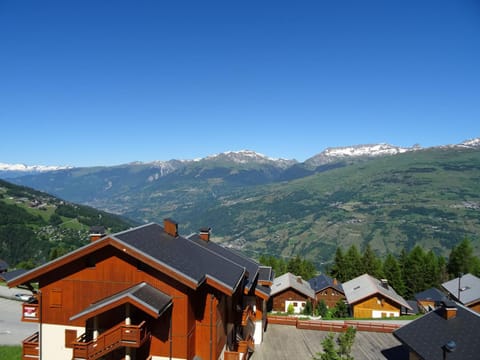 Appartement de charme 4 pièces, 8 pers, balcon, proche pistes et centre, Vallandry - FR-1-411-875 Apartment in Landry