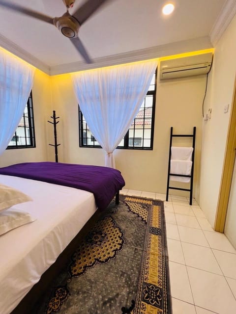 D Riad Ipoh Homestay l Home Cinema l 300MBPS Villa in Ipoh