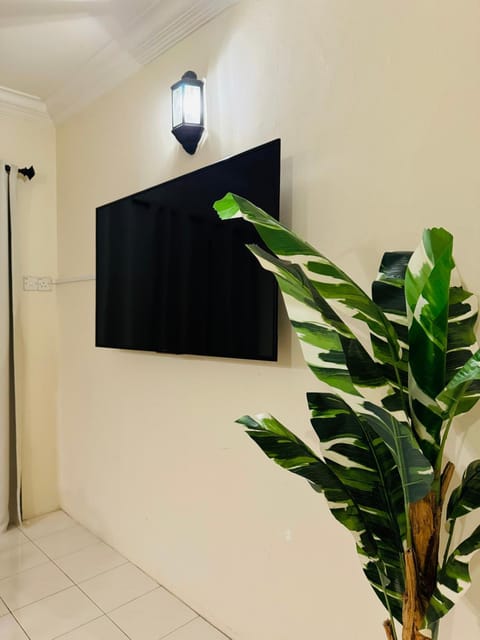 D Riad Ipoh Homestay l Home Cinema l 300MBPS l Múslim Only l Villa in Ipoh