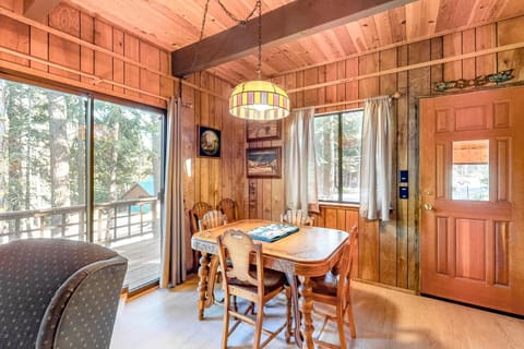 Talmont Trailhead Cabin House in Tahoe City