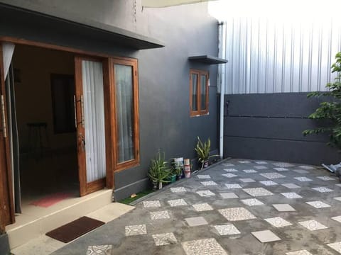 Juicezzy Home Fully Furnished 3 BR Guest House Maison in Buleleng