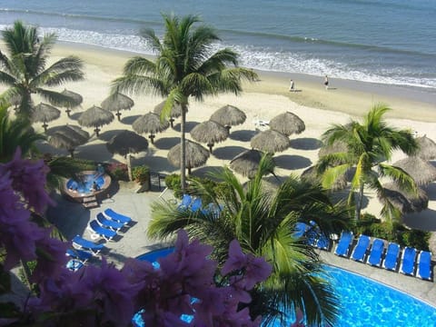 5 Star Playa Royale 2 Bedrooms on the 6th floor ask about our other PRR condos House in Nuevo Vallarta