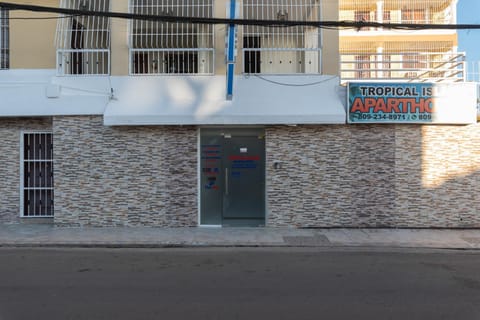 2BR 2BA Apartment Airport in Santo Domingo Este Condo in Santo Domingo Este