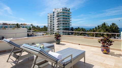 Nitta 2 bedroom Fantastic ocean Views with dipping pool and huge Deck House in Nuevo Vallarta