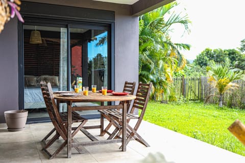 Belle maison en hauteur vue sur mer, la Confiance Villa in Réunion