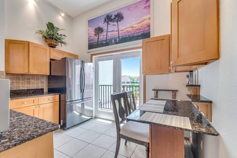 Oasis Condo 402A - European Village - Palm Coast House in Palm Coast