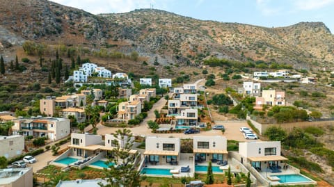 Property building, Bird's eye view, Mountain view