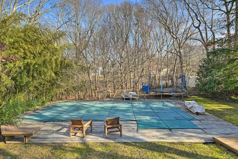 Hamptons Vacation Rental with Seasonal Pool! House in The Hamptons