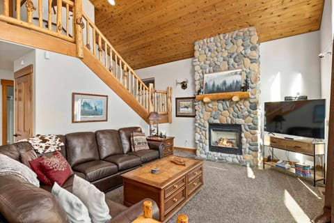 Dog-Friendly Ronald Vacation Rental Cabin! House in Roslyn