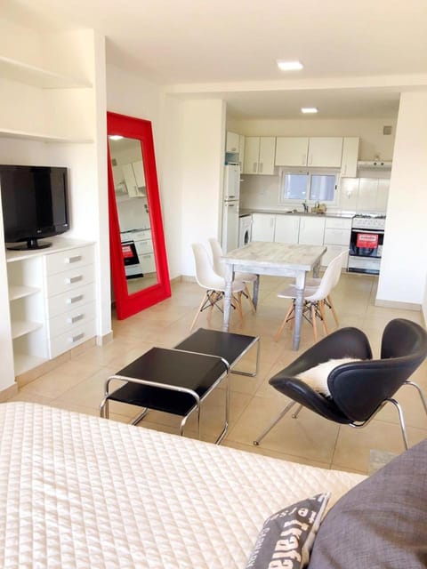 Dptos amoblados NQN - Excelente ubicacion- ZONA CENTRO Apartment in Neuquen