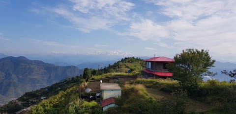 The Rosly Estate Bed and Breakfast in Uttarakhand