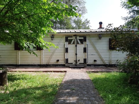 Property building, Garden, Garden view