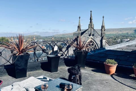 Boutique penthouse apartment with rooftop terrace Condo in Clitheroe