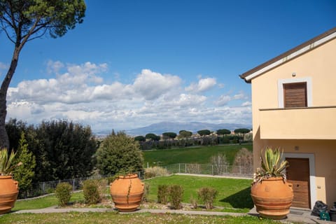 Property building, Spring, Day, Natural landscape, Garden, Garden view