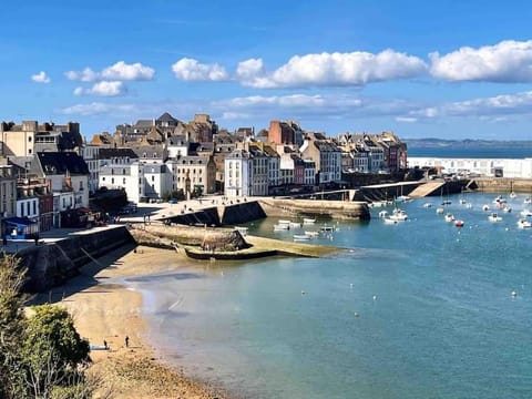 Charmant petit appartement les pieds dans l'eau Apartment in Douarnenez