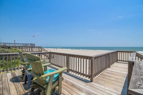 Sea and Believe House in Oak Island