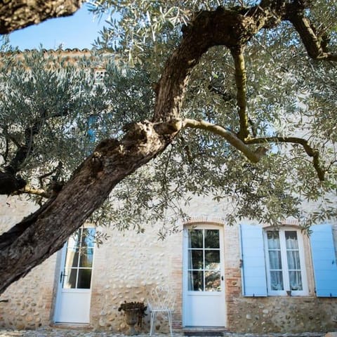 Gîte L'Olivier - La Roseraie du Val'Ensoleillé Apartment in Valensole