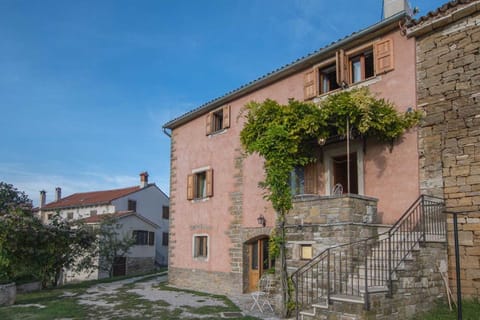 Villa Belle with pool for max 12 Persons in Oprtalj Villa in Istria County