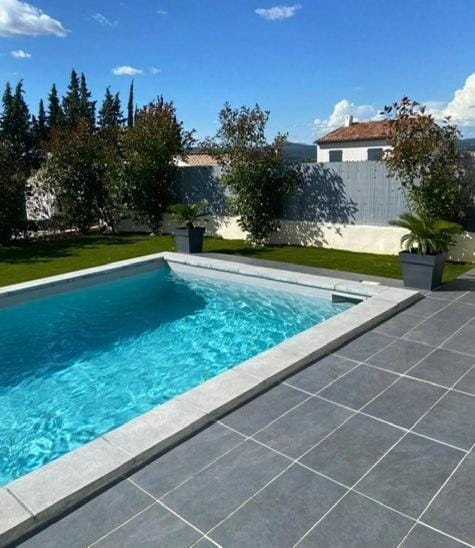 jolie villa avec piscine Chalet in Saint-Maximin-la-Sainte-Baume