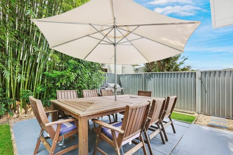 Patio, Dining area, Garden view