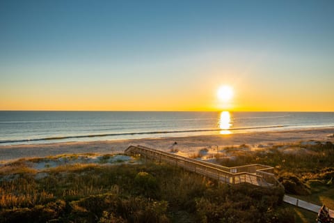 Changing Tides House in Caswell Beach