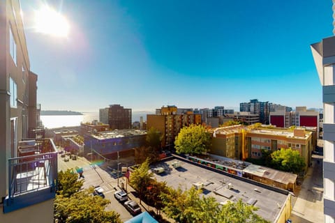 Belltown Court Sunset Suite Condo in Belltown