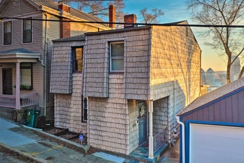 Cincinnati Home, Patio with Downtown Views! Haus in Over The Rhine